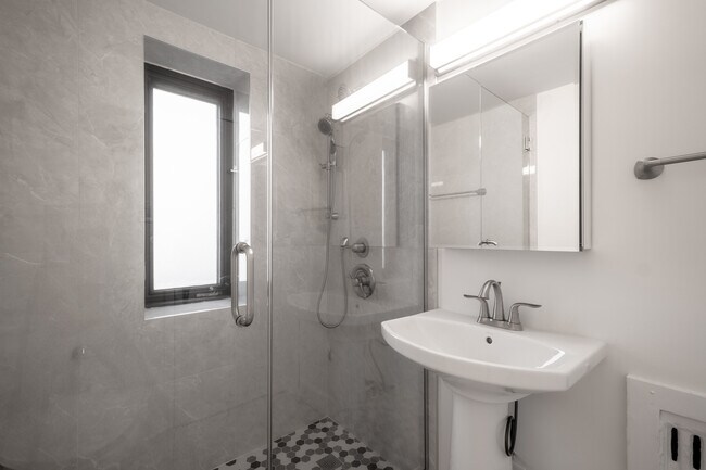 Building Photo - 5040 N Marine Dr