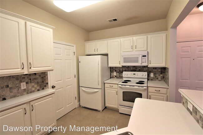 Building Photo - 2 br, 2 bath House - 14720 Via Sorrento Drive