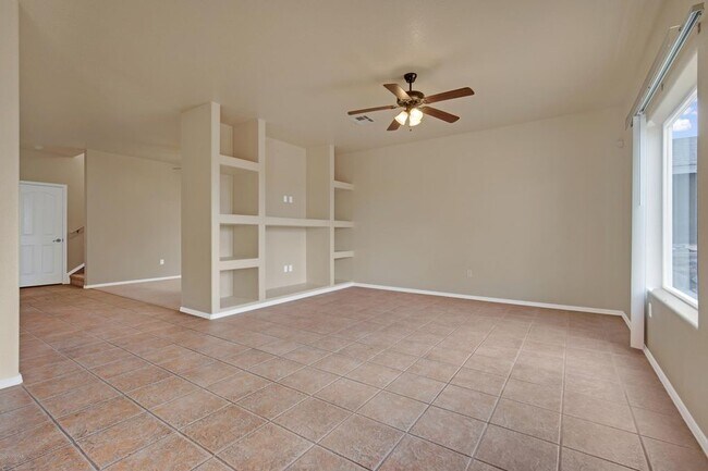 Building Photo - 4633 Rimrock Dr