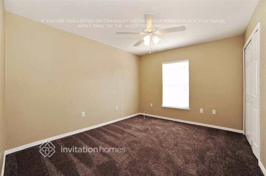 Building Photo - 947 Brenton Leaf Dr