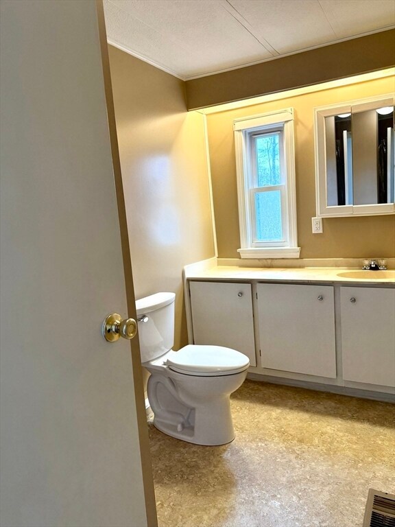 Building Photo - 12 Hayes St