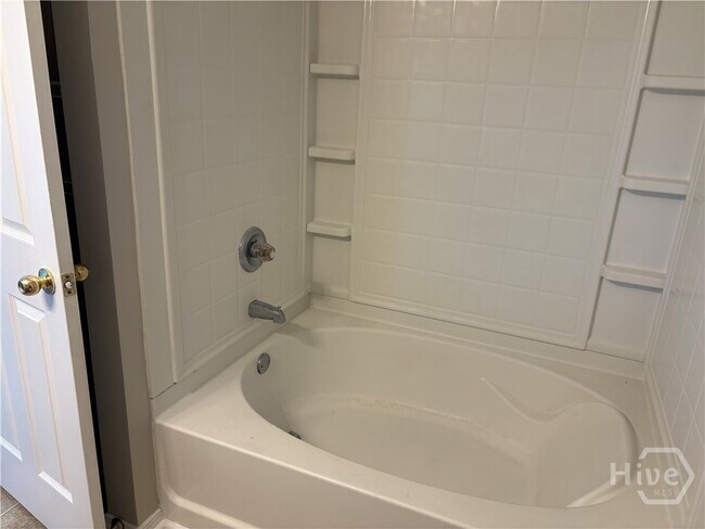 Building Photo - 119 Fairgreen St