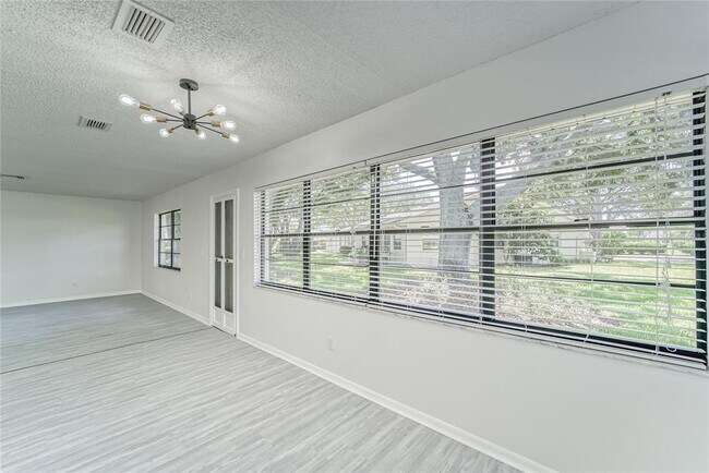 Building Photo - 1326 Idlewood Dr