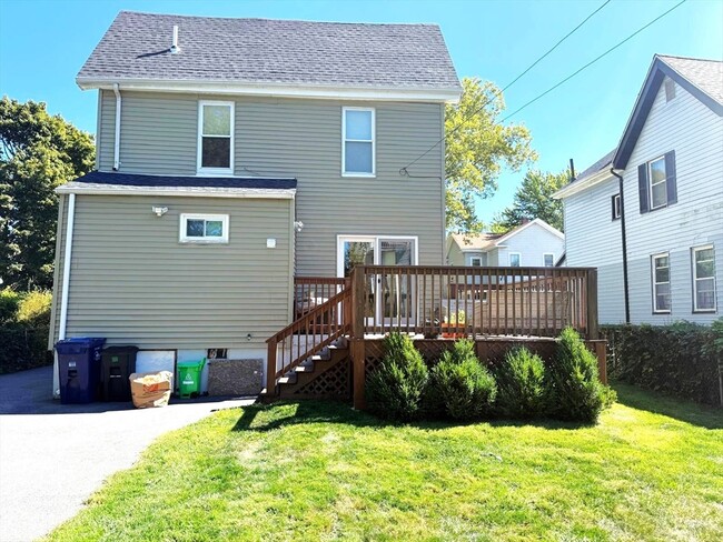 Building Photo - 31 Chipman St