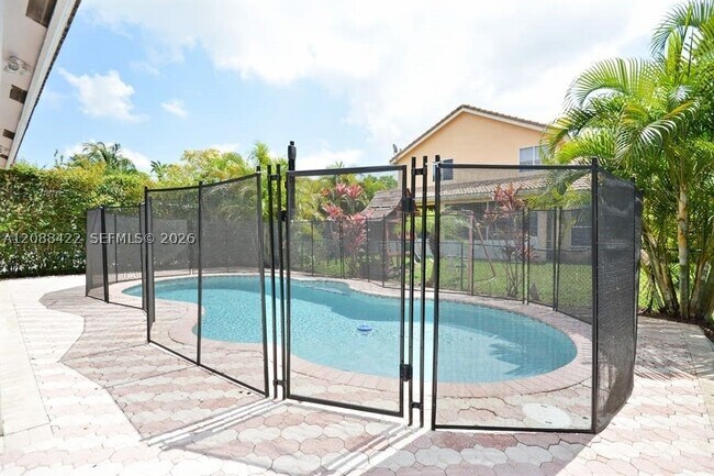 Building Photo - 8556 NW 57th Dr