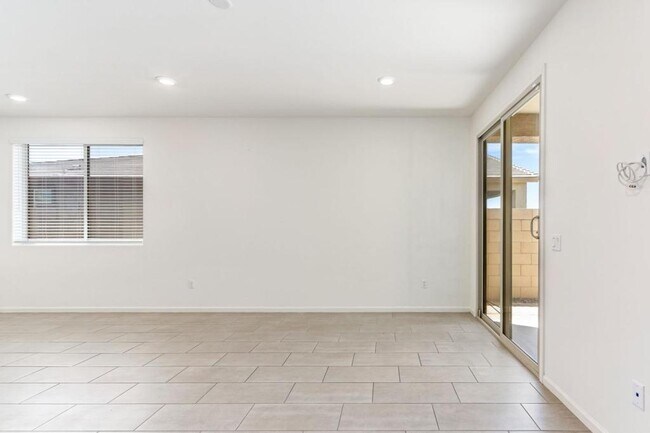 Building Photo - 10394 S Cienega Knolls Loop