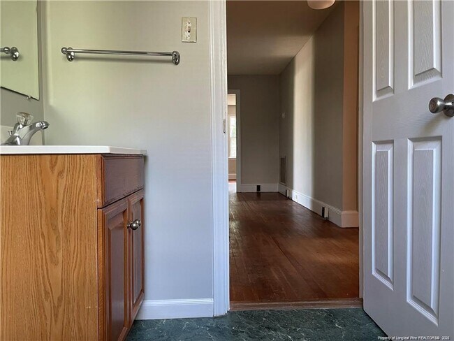 Building Photo - 109 N Magnolia St