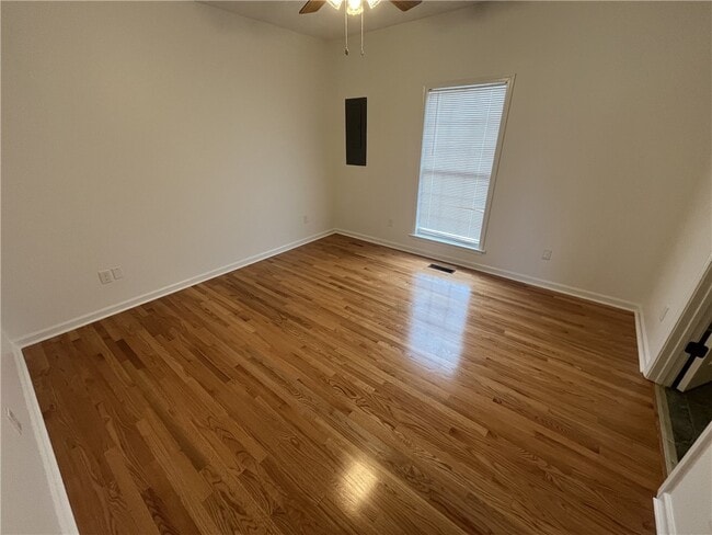 Building Photo - 309 Dixie Dr