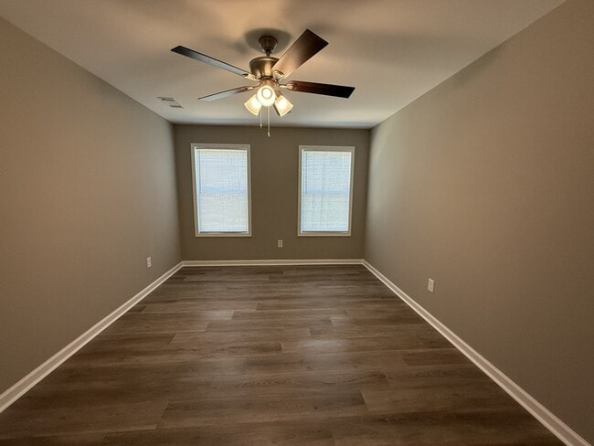 Building Photo - 1050 Echo Brook Trail