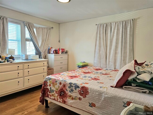 Building Photo - 7 Ferndale Rd