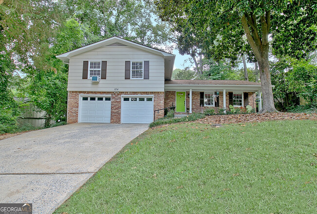 Primary Photo - 124 Azalea Dr
