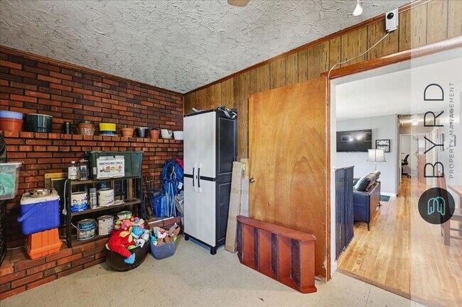 Building Photo - 3708 Grandel Dr