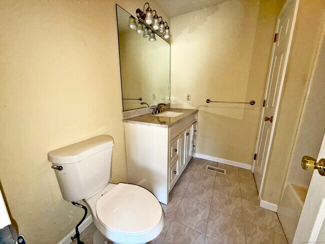 Building Photo - 34 Ivy Grove Ct