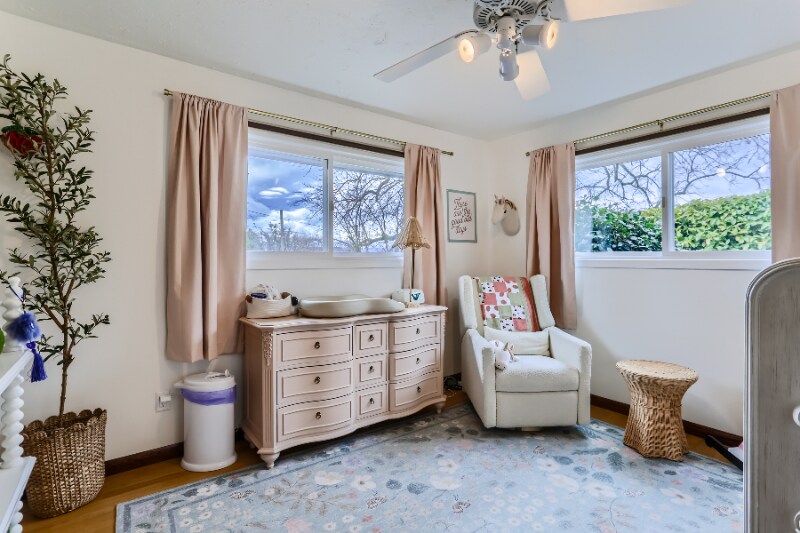 Building Photo - 6106 SE Riverside Dr