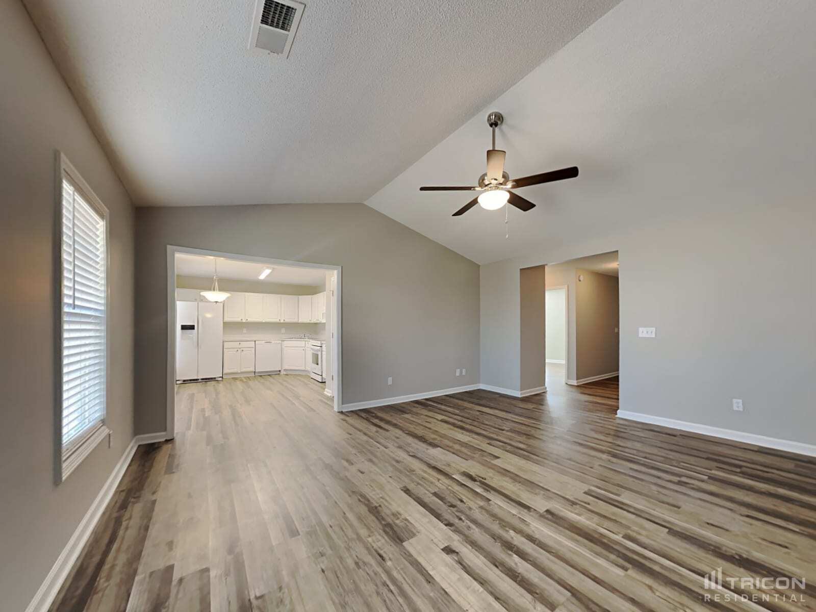 Building Photo - 455 Hunters Crossing Dr