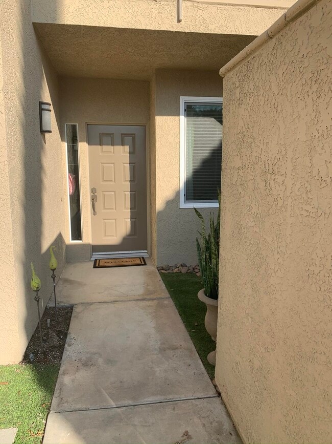 Building Photo - 55578 Southern Hill