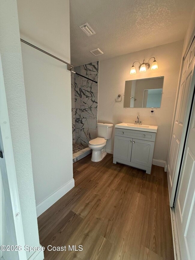 Building Photo - 1465 Malibu Cir NE