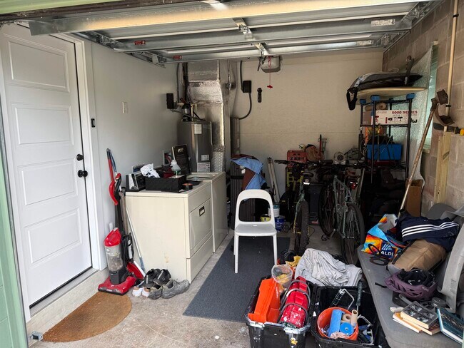 Building Photo - 381 Fortuna Ave