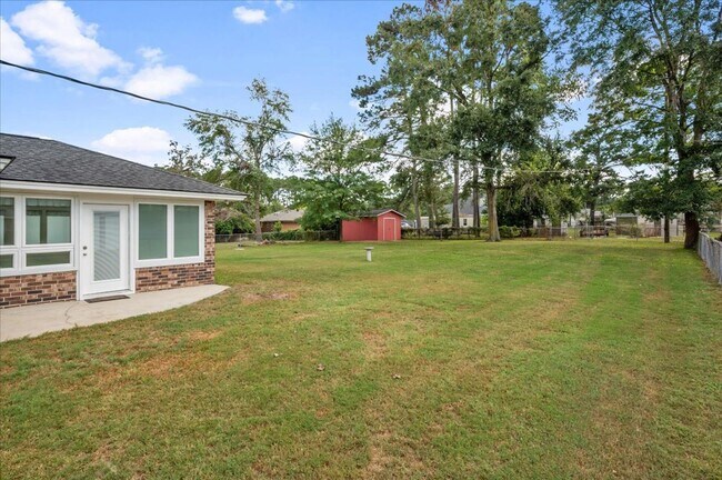 Building Photo - Well-Maintained Ranch Home in Southside Savannah For Lease