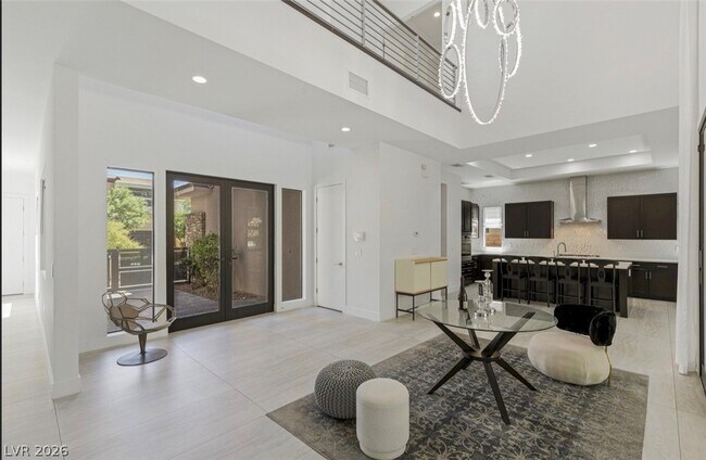 Building Photo - 47 Pristine Glen St