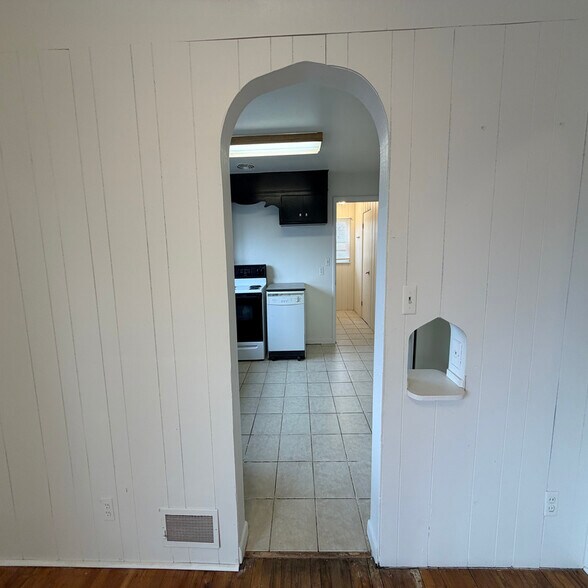 Building Photo - 1525 6th St