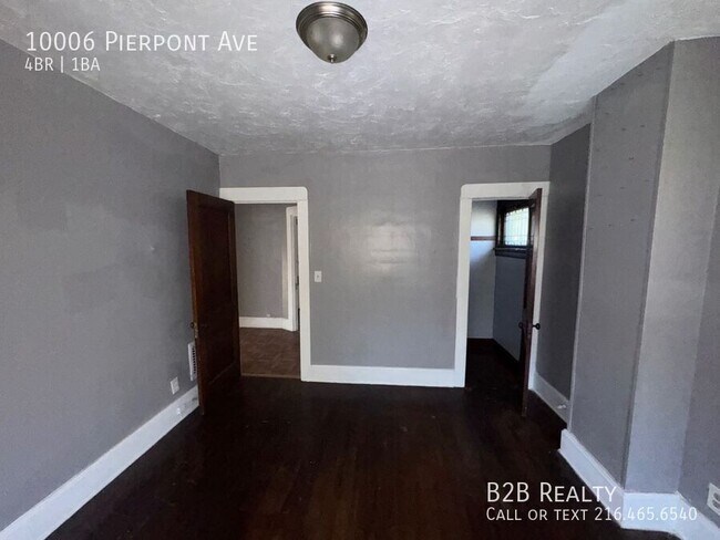 Building Photo - 10006 Pierpont Ave