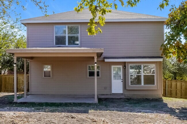 Building Photo - 207 Riders Walk