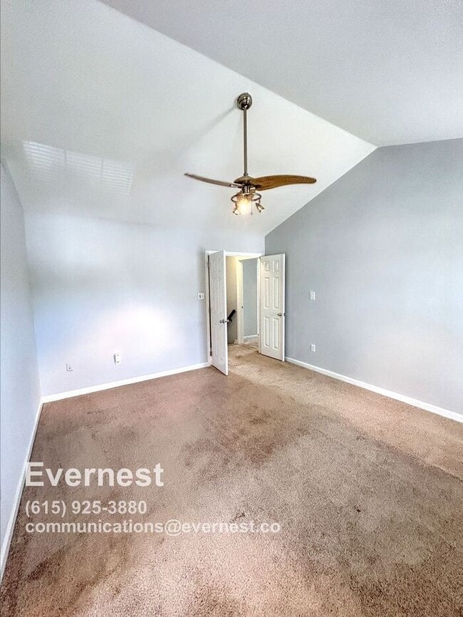 Building Photo - Spacious 4-Bedroom Home with Modern Featur...