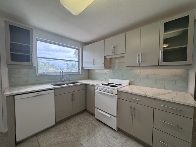 Building Photo - 306 Parkside Dr