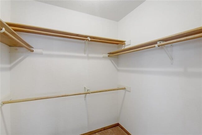 Building Photo - 4732 Palisade Dr