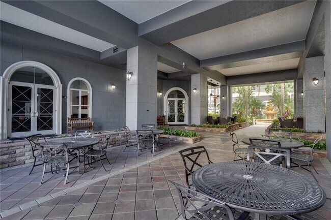 Building Photo - 700 S Harbour Island Blvd