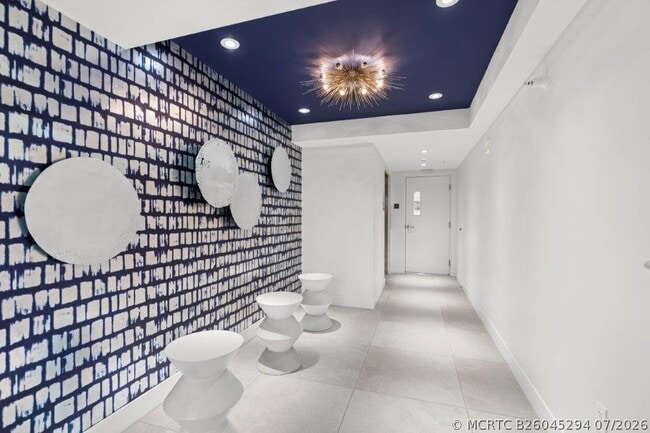 Building Photo - 3040 N Ocean Blvd