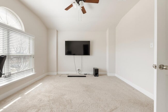 Building Photo - 15103 Pintail