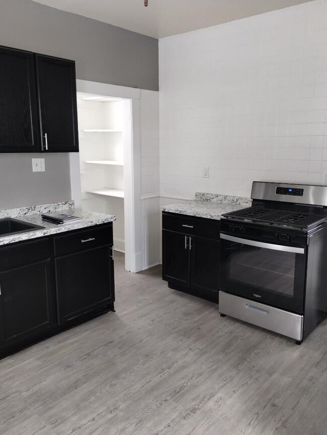 Building Photo - 2647 White St