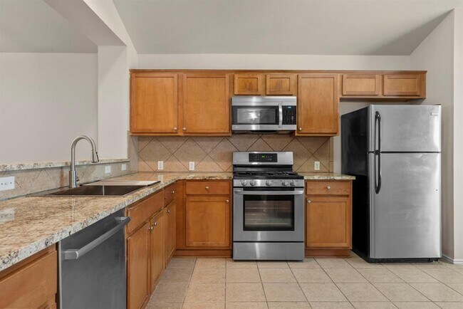 Building Photo - 9424 Castle Pines Dr