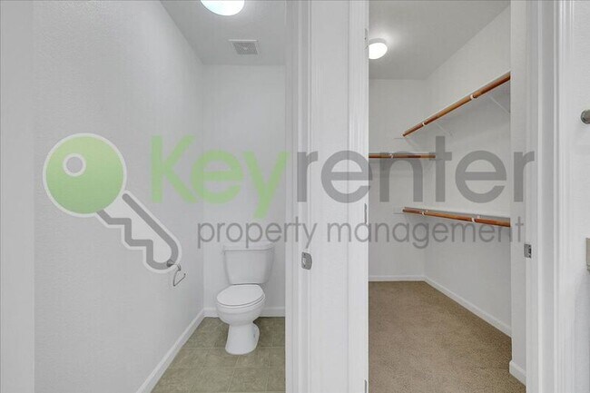 Building Photo - 10923 Oakham Dr