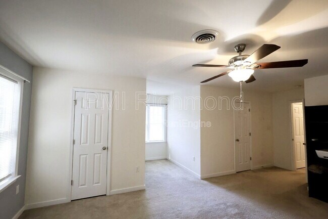 Building Photo - 15831 Haggis Dr