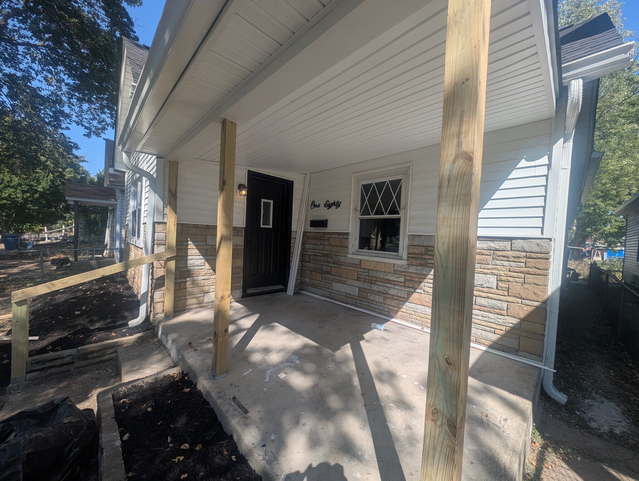Building Photo - 180 Hayden Ave