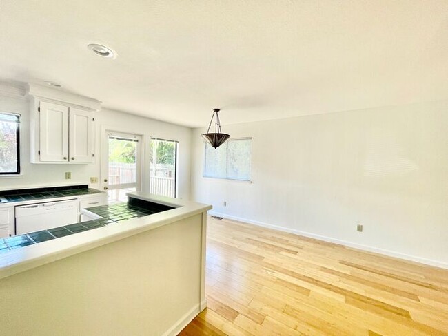 Building Photo - $3,800 /Month Charming Three bed, Three ba...