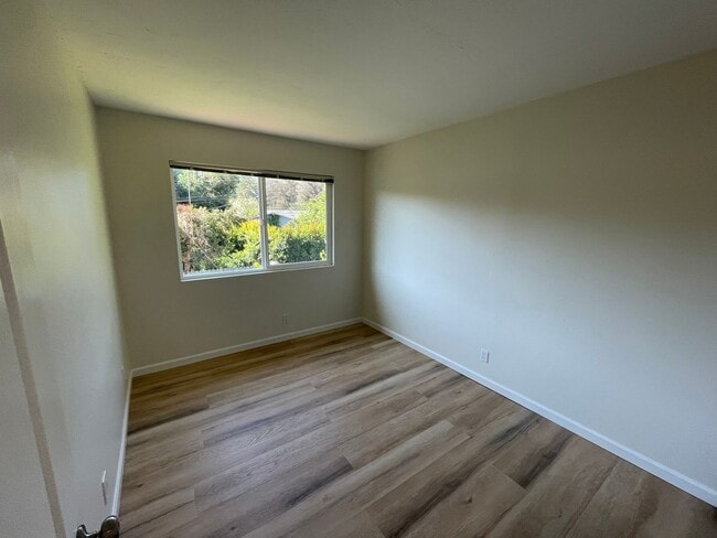Building Photo - 3745 Portofino Way