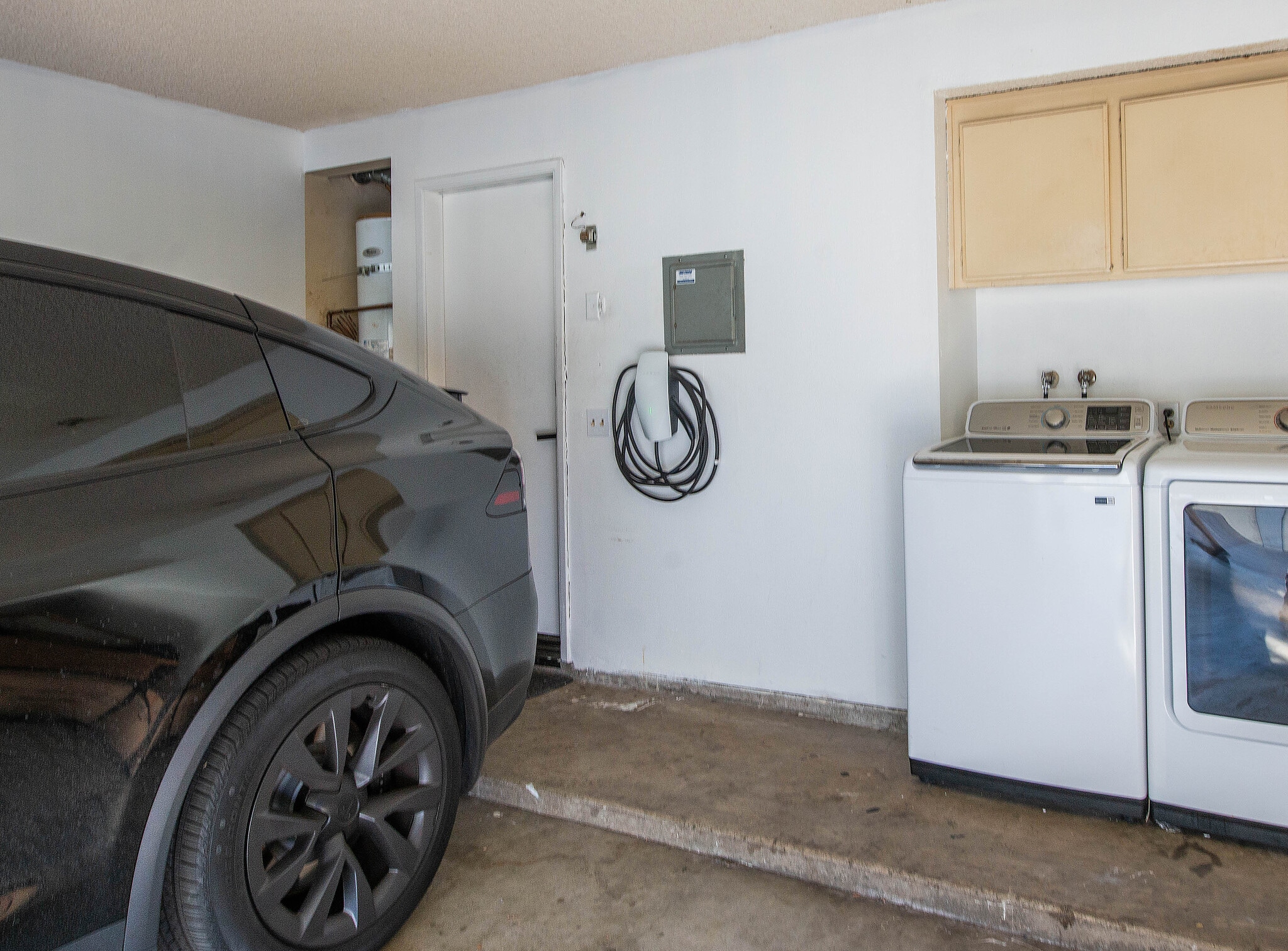 Building Photo - 20645 Roscoe Blvd