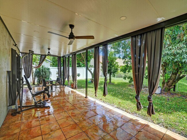 Building Photo - 9610 Dunhill Dr