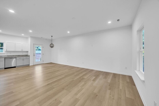 Building Photo - NEW HOME JUST HIT THE MARKET