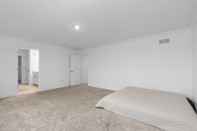 Building Photo - 1014 Dr John Burkey Dr