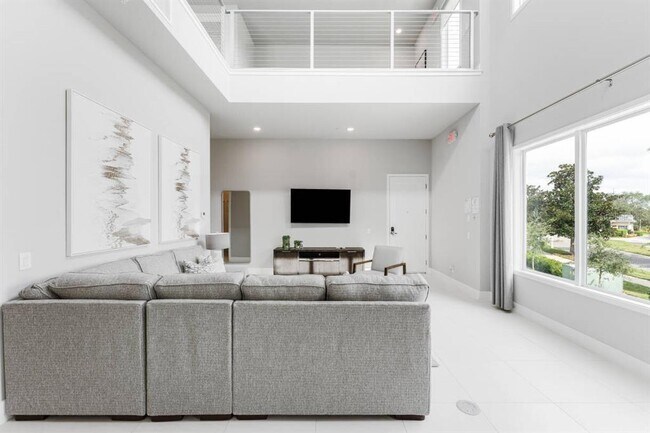 Building Photo - 7760 Sandy Ridge Dr