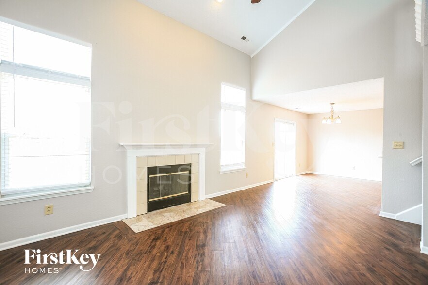 Building Photo - 5338 Cliff Ridge Dr