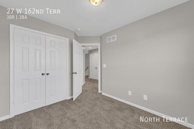Building Photo - Roomy 3BR Townhouse in Belton w/ Attached ...