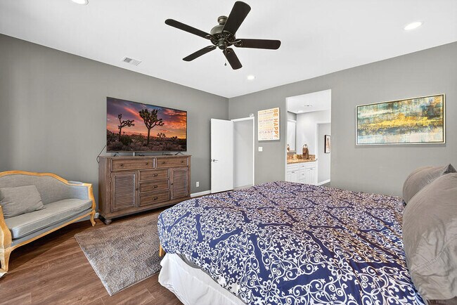 Building Photo - 42430 Adams St