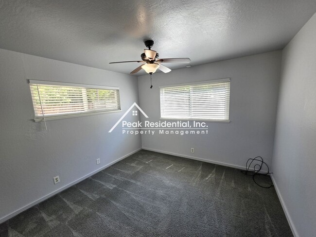 Building Photo - Very Nice 3bd/1.5ba House!