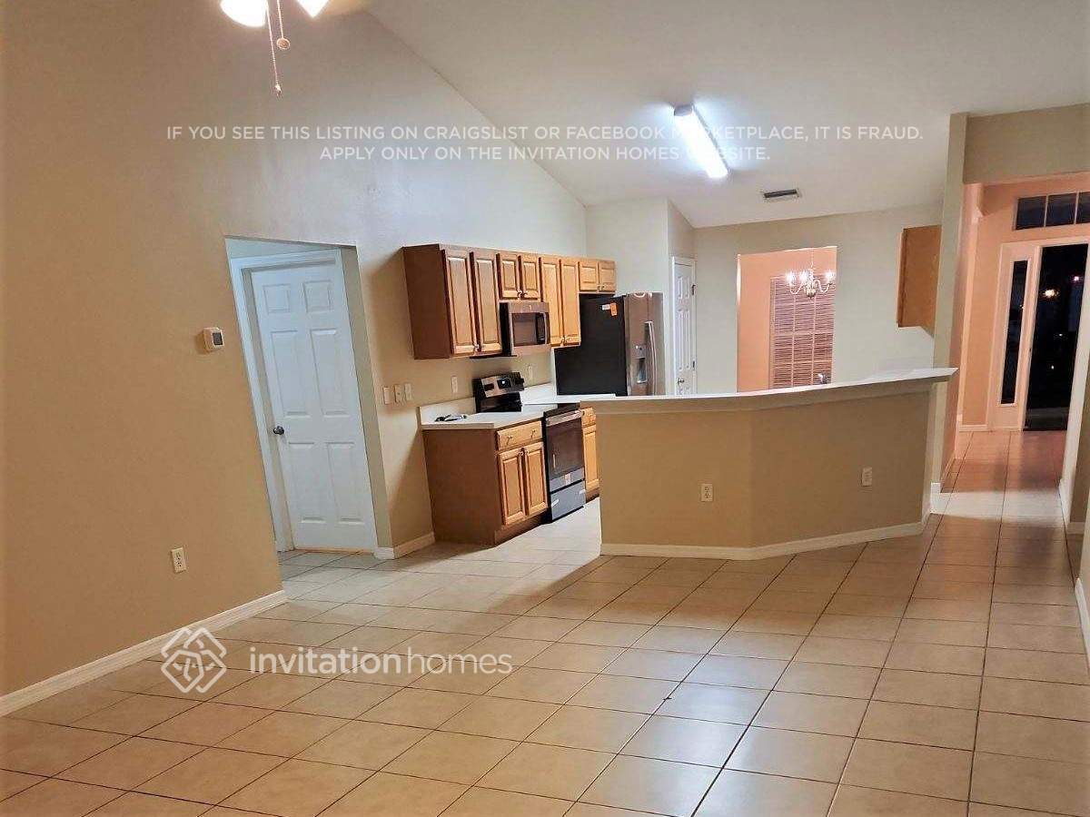 Building Photo - 2511 Mauritania Rd